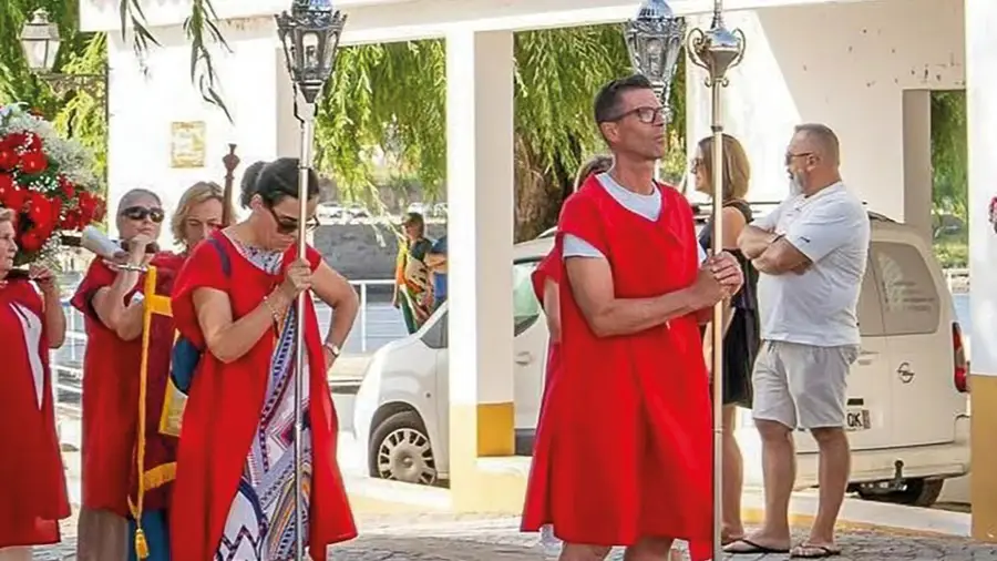 Os chinelos são a imagem de marca de Paulo Queimado