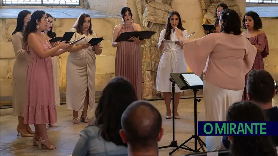 Ensemble Vocal Aura canta no Convento de Almoster Ensemble Vocal Aura canta no Convento de Almoster