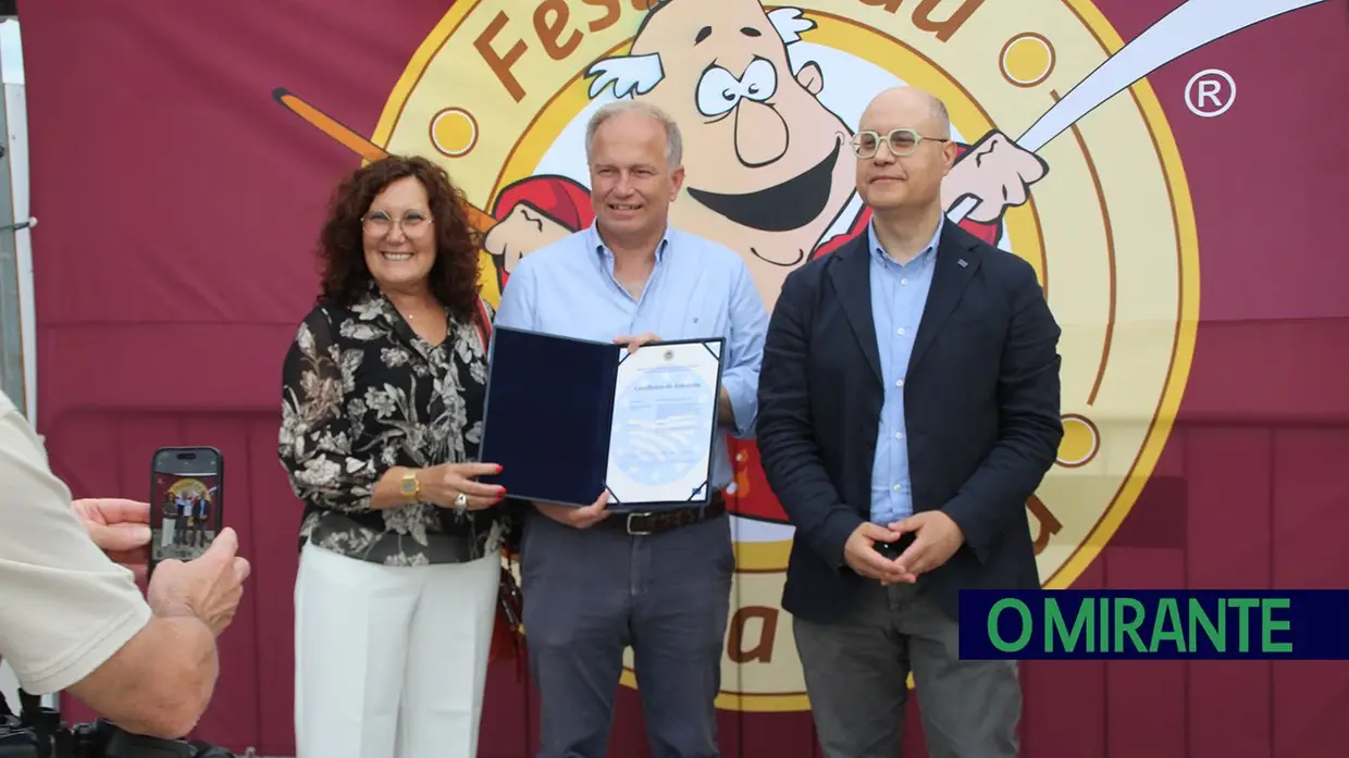 Inaugurado Festival da Sopa da Pedra em Almeirim