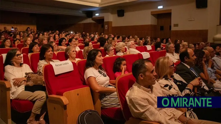 Profissionais da educação recebidos em Tomar no arranque do ano lectivo Profissionais da educação recebidos em Tomar no arranque do ano lectivo