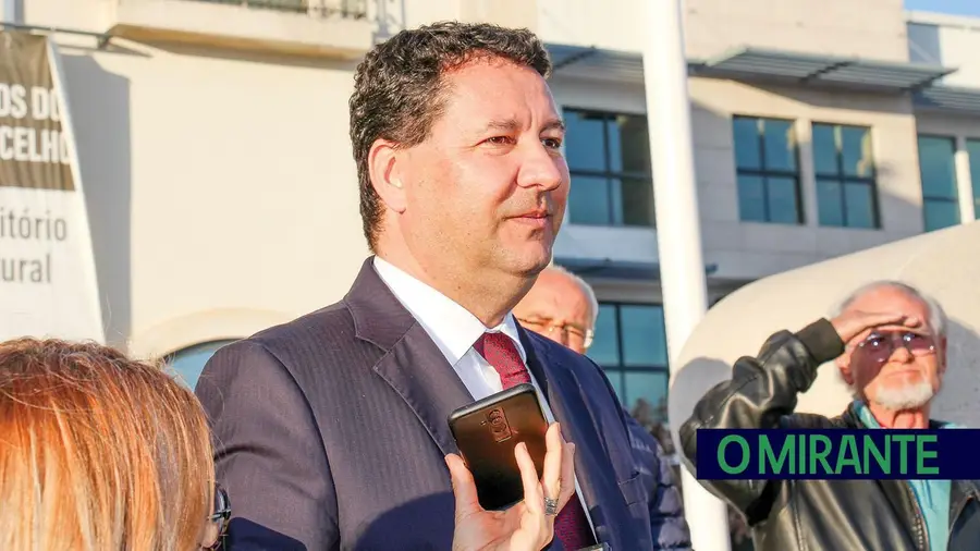 João Moura pode cair do cavalo João Moura pode cair do cavalo