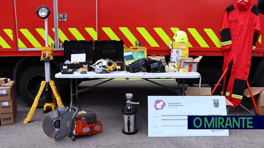 Bombeiros do Entroncamento recebem novo equipamento através do Orçamento Participativo Bombeiros do Entroncamento recebem novo equipamento através do Orçamento Participativo