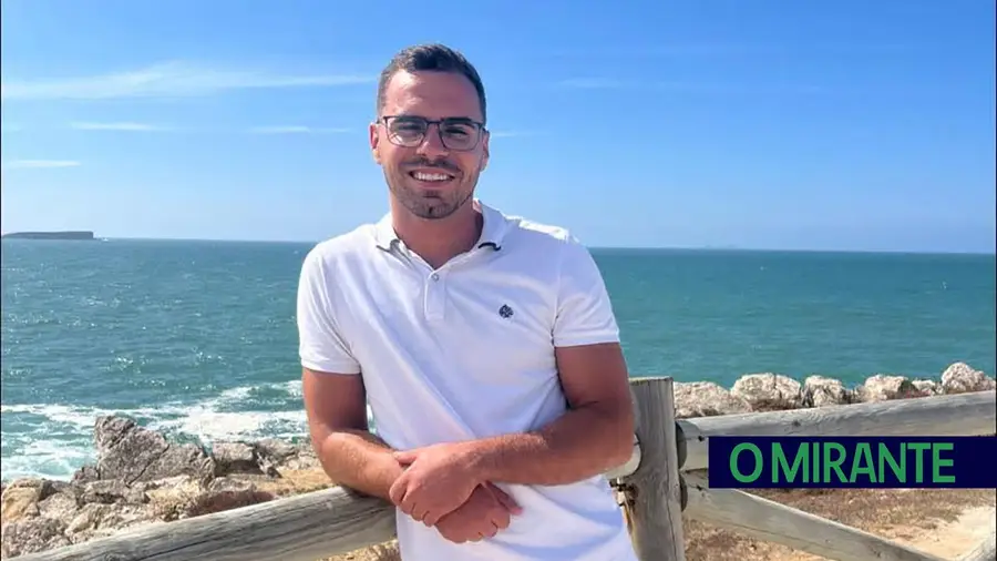 David Mendes é o jovem que morreu debaixo de carro que estava a arranjar David Mendes é o jovem que morreu debaixo de carro que estava a arranjar