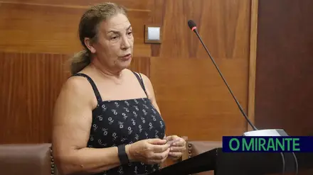Moradora questiona Câmara do Cartaxo sobre obras em atraso