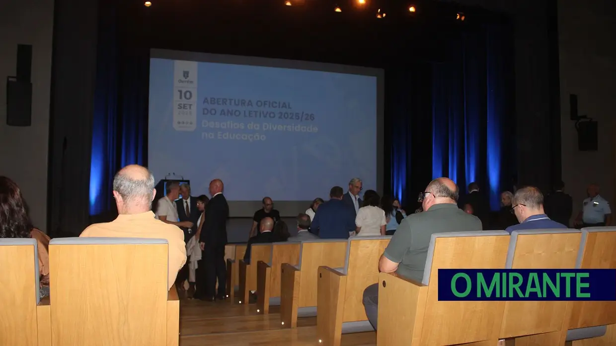 Teatro Municipal de Ourém recebeu abertura oficial do ano lectivo
