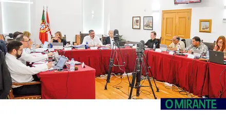Vila Franca de Xira aprova alteração orçamental de 2,4 milhões de euros