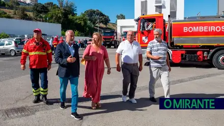 Bombeiros de Vila Franca de Xira vão hipotecar quartel para financiar novas viaturas