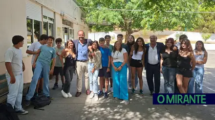 Arranque do ano lectivo no Alexandre Herculano assinalado com actividade sobre importância do mar