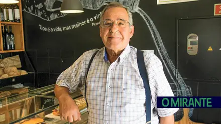 O mais antigo empresário de restauração de Santarém que aos 73 anos não vira costas ao trabalho O mais antigo empresário de restauração de Santarém que aos 73 anos não vira costas ao trabalho