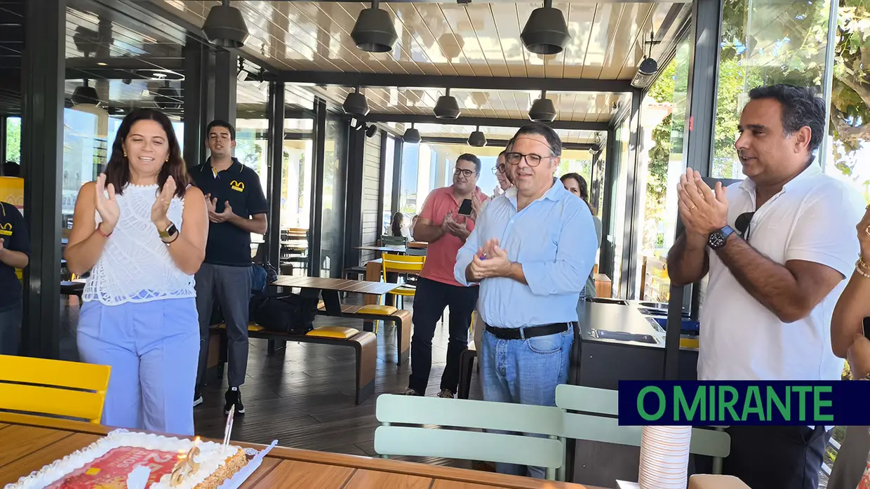 McDonald’s do Carregado celebra 25 anos com nova imagem e tecnologias