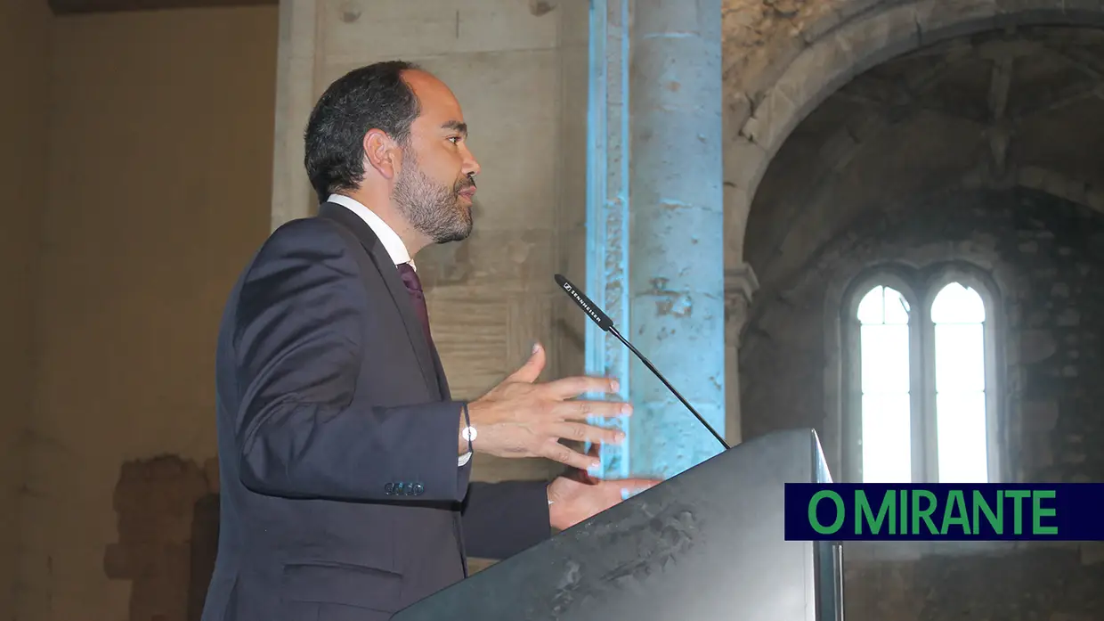 Ministro da Educação foi o convidado surpresa na recepção ao professor em Santarém