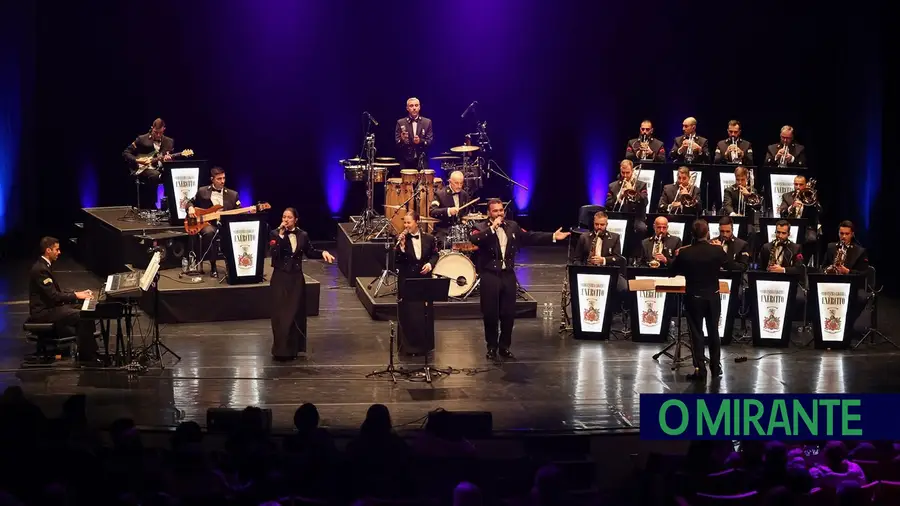 Orquestra Ligeira do Exército dá concerto em Santarém