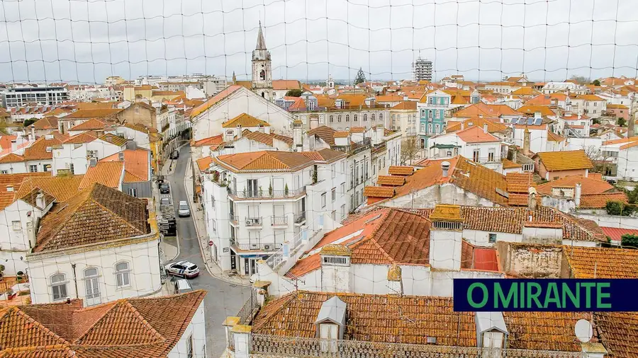 Moradores do centro histórico de Santarém apresentam preocupações e propostas aos partidos