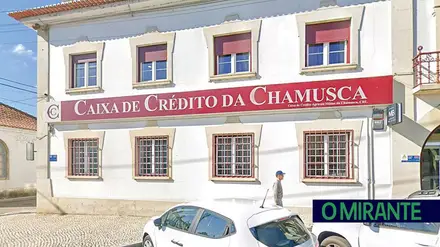 Clientes da Caixa Agrícola da Chamusca obrigados a levantar dinheiro ao balcão