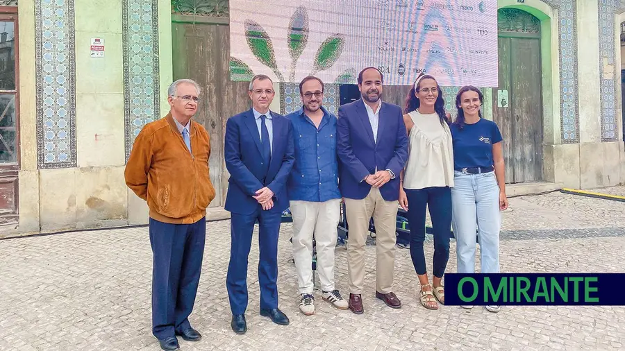 Raízes Vivas é a nova festa da aldeia das Caneiras Raízes Vivas é a nova festa da aldeia das Caneiras