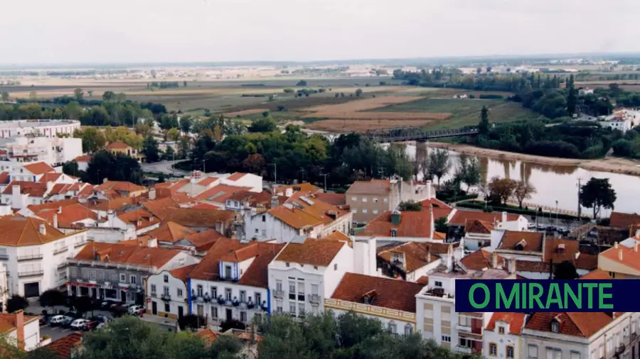 Visita guiada revela centro histórico de Coruche nas Jornadas Europeias do Património Visita guiada revela centro histórico de Coruche nas Jornadas Europeias do Património