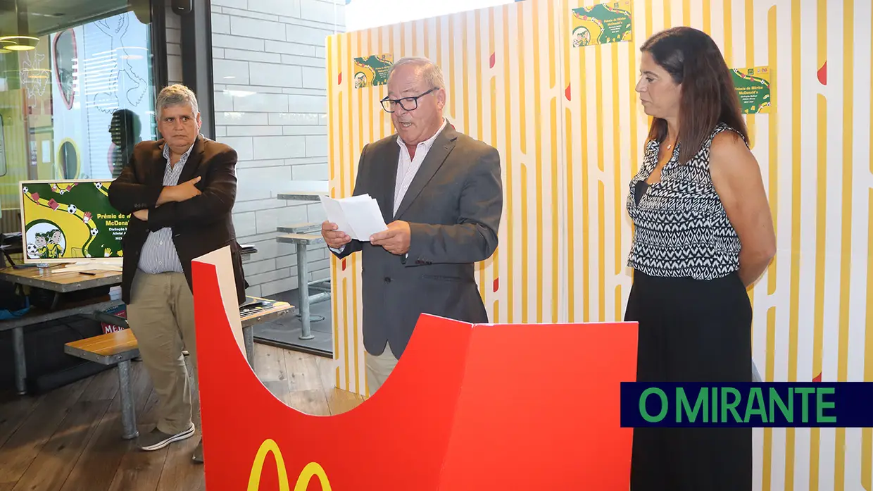 Associação de Futebol de Santarém e McDonald’s premeiam desempenho de estudantes atletas