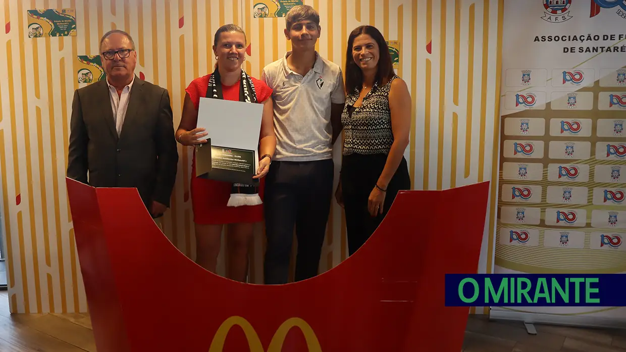 Associação de Futebol de Santarém e McDonald’s premeiam desempenho de estudantes atletas