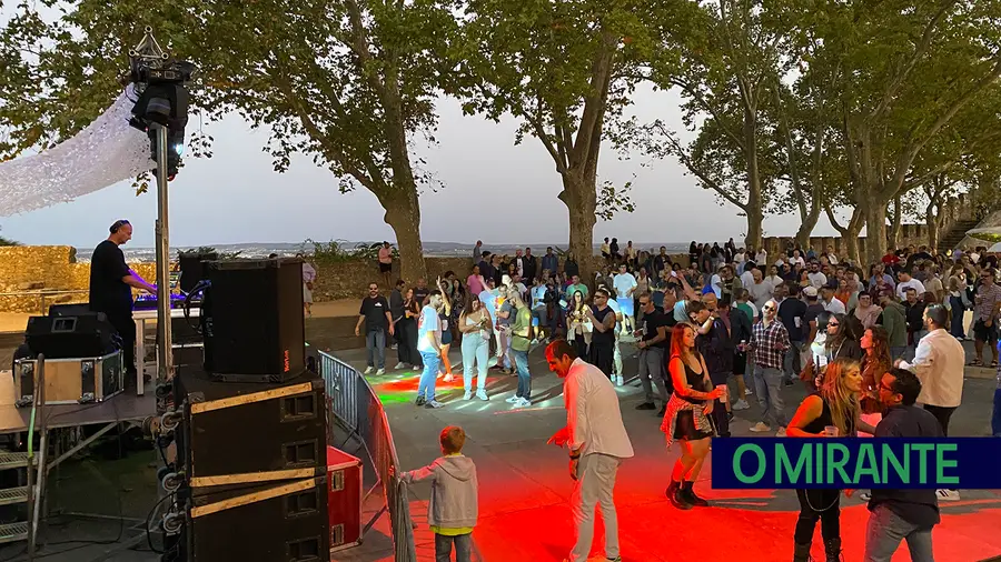 Santarém despediu-se do Verão com música electrónica nas Portas do Sol Santarém despediu-se do Verão com música electrónica nas Portas do Sol
