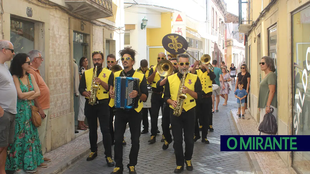 Drama e Beiço é um grupo musical de Tomar que aposta na animação de rua