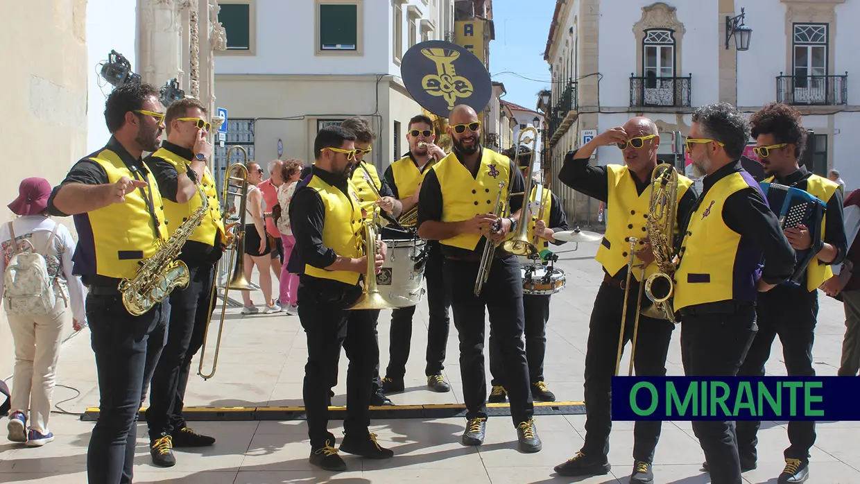 Drama e Beiço é um grupo musical de Tomar que aposta na animação de rua