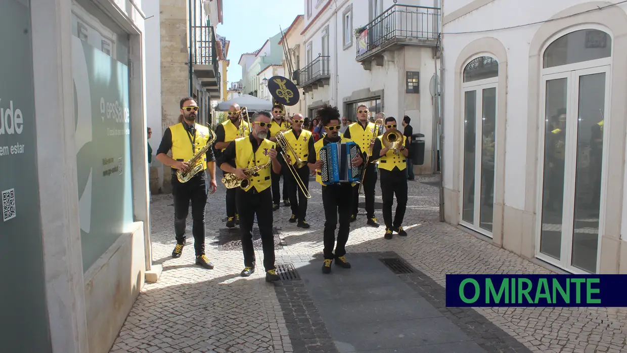 Drama e Beiço é um grupo musical de Tomar que aposta na animação de rua