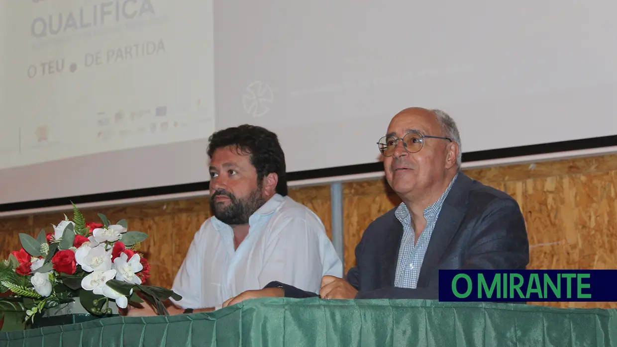 Agrupamento Templários assinalou arranque do ano lectivo do Centro Qualifica