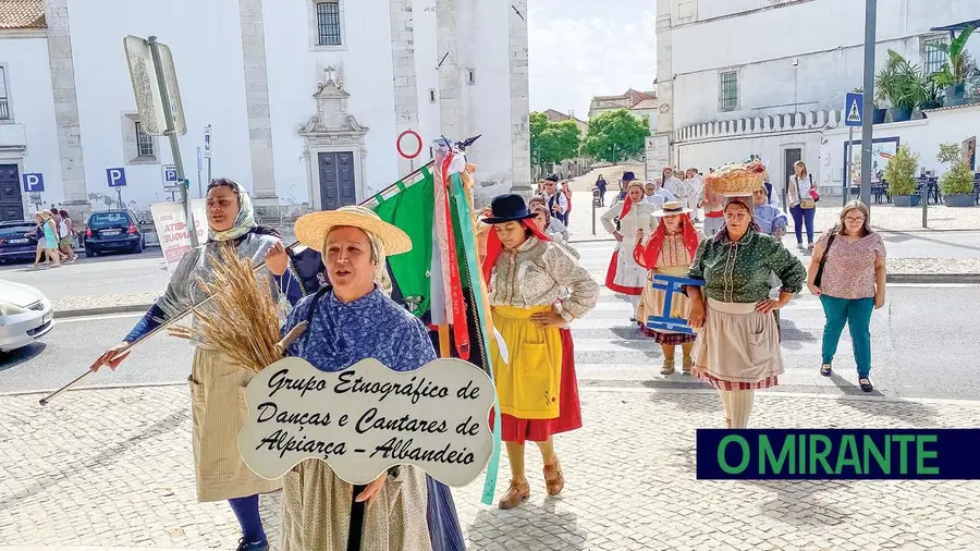 Grupo Etnográfico de Alpiarça animou centro histórico de Santarém