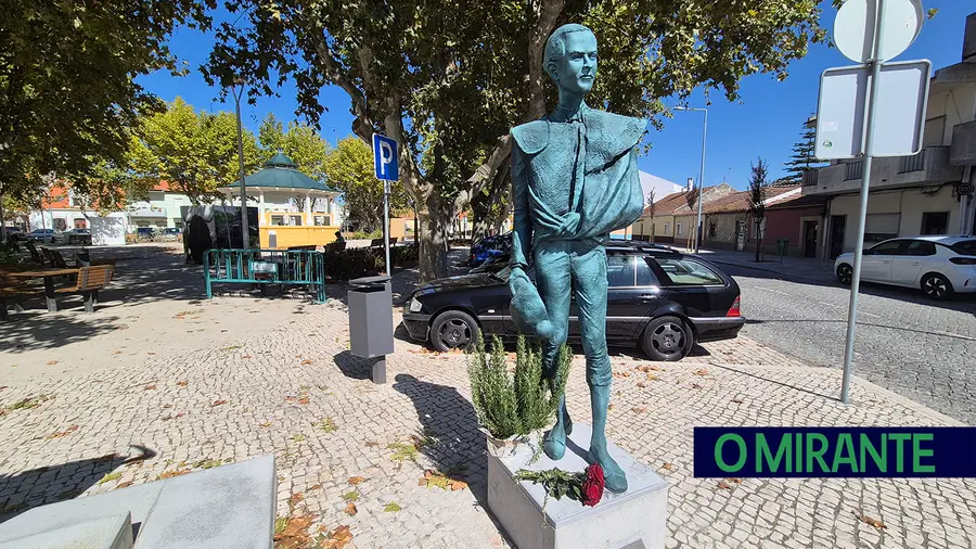Samora Correia inaugurou monumento ao toureiro António José de Oliveira