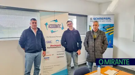 Acessomatic está há 25 anos no mercado dos componentes pneumáticos, hidráulicos e eléctricos Acessomatic está há 25 anos no mercado dos componentes pneumáticos, hidráulicos e eléctricos