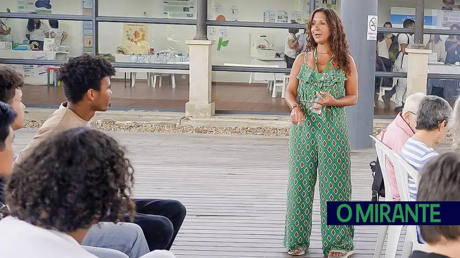 Enfermeira Célia Mestre explicou em Santarém os benefícios do yoga do riso