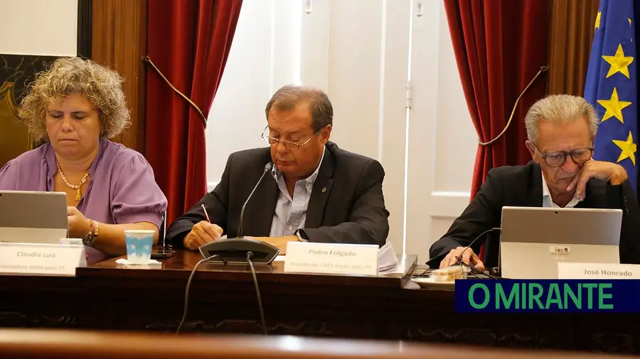 Juventude Operária Desportiva de Abrigada com novo relvado sintético