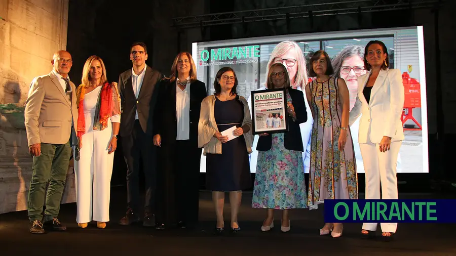 Mulheres empresárias sem palavras com prémio de O MIRANTE Mulheres empresárias sem palavras com prémio de O MIRANTE