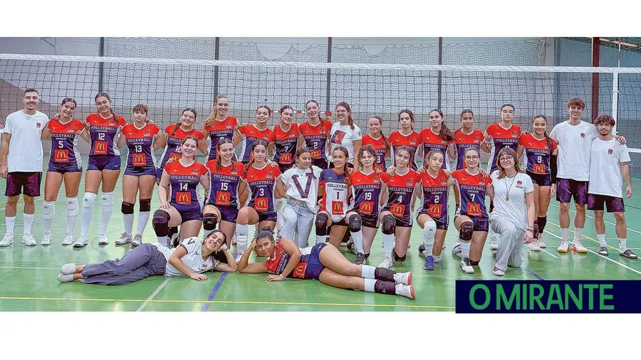 Volleyball RCS apresentou equipas em Santarém