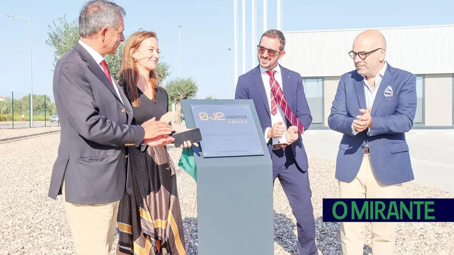 Entroncamento ganha novo terminal logístico e Governo promete menos burocracia para investidores Entroncamento ganha novo terminal logístico e Governo promete menos burocracia para investidores