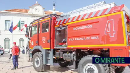 Sócios deram luz verde aos bombeiros de Vila Franca de Xira para hipotecar quartel Sócios deram luz verde aos bombeiros de Vila Franca de Xira para hipotecar quartel