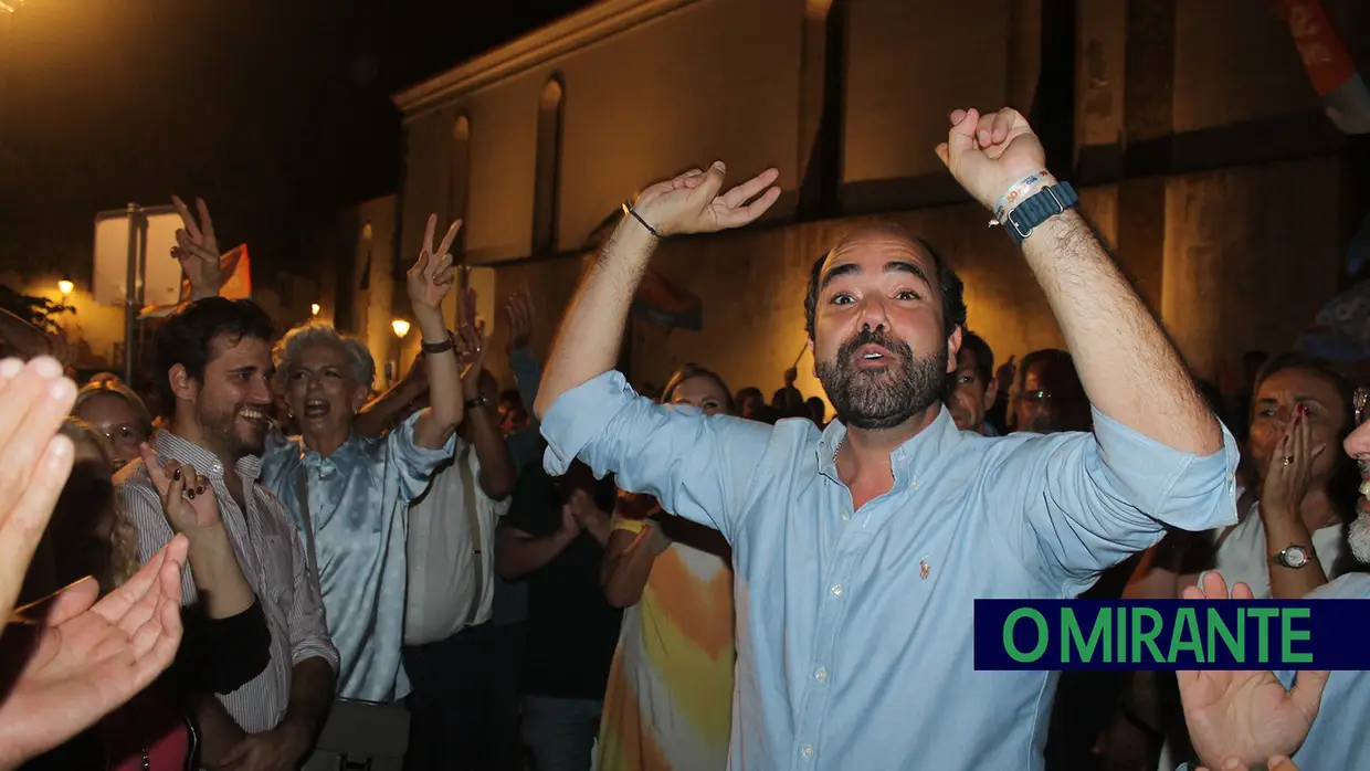 AD vence em todas as frentes em Santarém