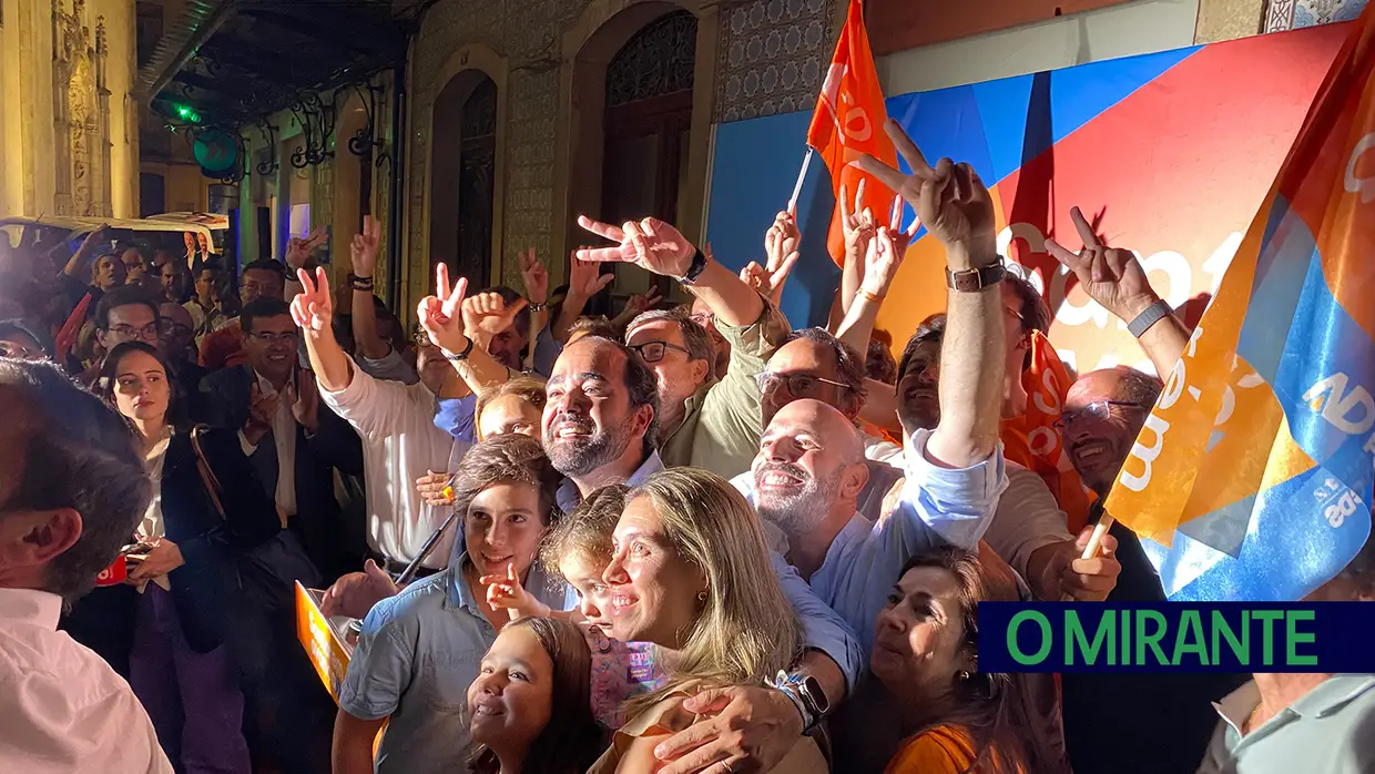 AD vence em todas as frentes em Santarém