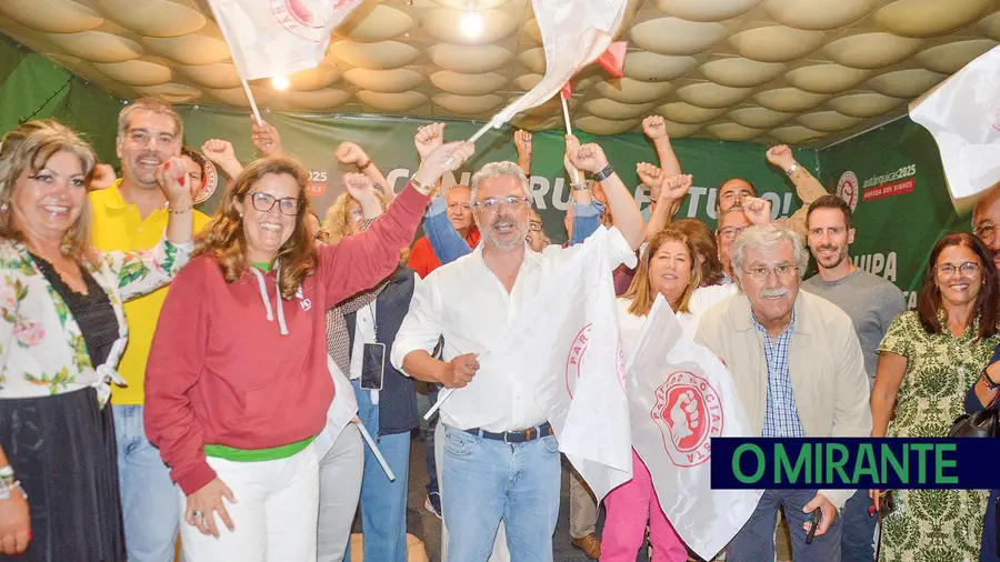 Carlos Alves ganhou a Câmara de Arruda dos Vinhos mas vai ter mais oposição Carlos Alves ganhou a Câmara de Arruda dos Vinhos mas vai ter mais oposição