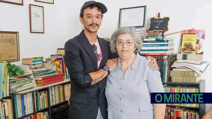 “O Touro Azul”: um espectáculo de Nuno Labau inspirado nas histórias da sua bisavó “O Touro Azul”: um espectáculo de Nuno Labau inspirado nas histórias da sua bisavó