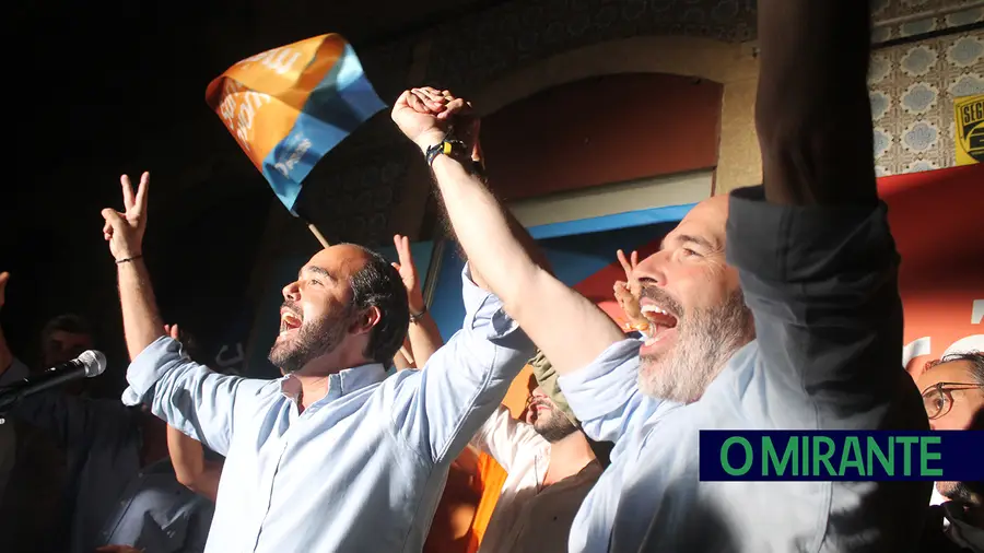 Tomada de posse de novos autarcas de Santarém marcada para 31 de Outubro Tomada de posse de novos autarcas de Santarém marcada para 31 de Outubro