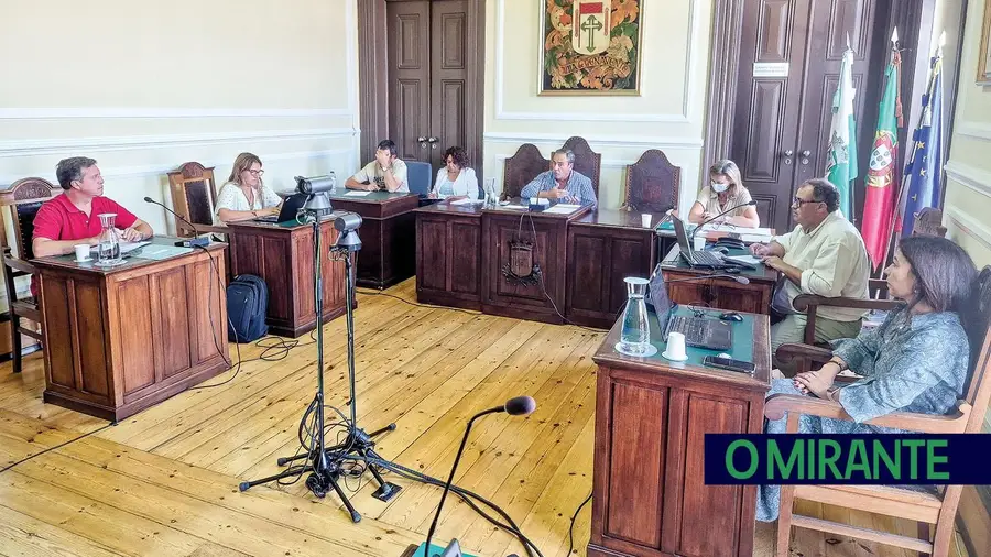 Projecto de 300 milhões para criar uma nova zona industrial e 2 mil empregos em Benavente Projecto de 300 milhões para criar uma nova zona industrial e 2 mil empregos em Benavente