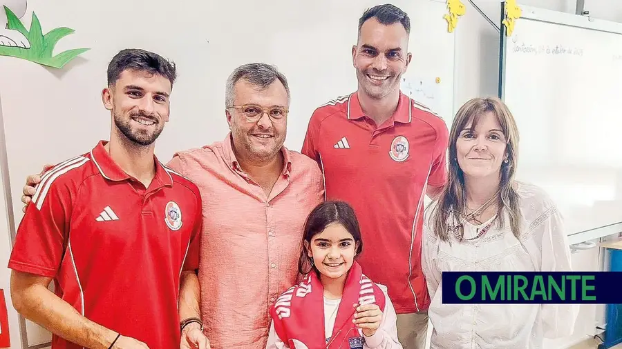 União de Santarém oferece lápis a alunos do 1º ciclo União de Santarém oferece lápis a alunos do 1º ciclo