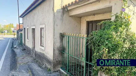 Finanças vai fazer entrega de casa penhorada e encontra residente morto Finanças vai fazer entrega de casa penhorada e encontra residente morto