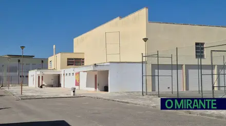 Pavilhão do Porto Alto já reabriu, mas balneários continuam interditos por precaução Pavilhão do Porto Alto já reabriu, mas balneários continuam interditos por precaução