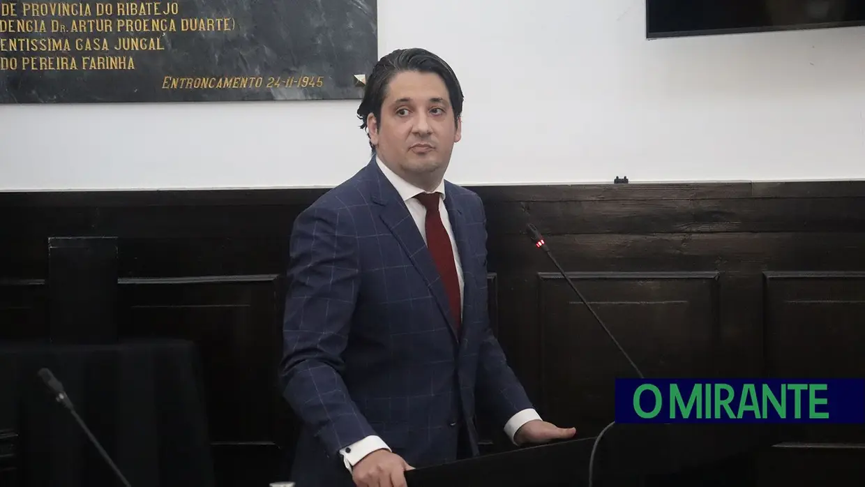 Posse da primeira câmara governada pelo Chega foi no Entroncamento