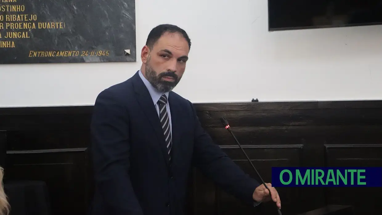 Posse da primeira câmara governada pelo Chega foi no Entroncamento