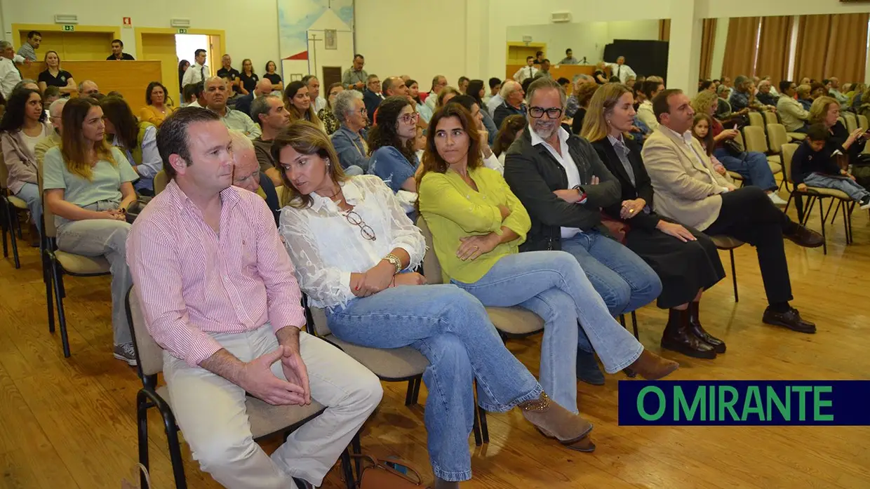 Sociedade Filarmónica de Santo Estêvão celebrou 51 anos com novo maestro em palco