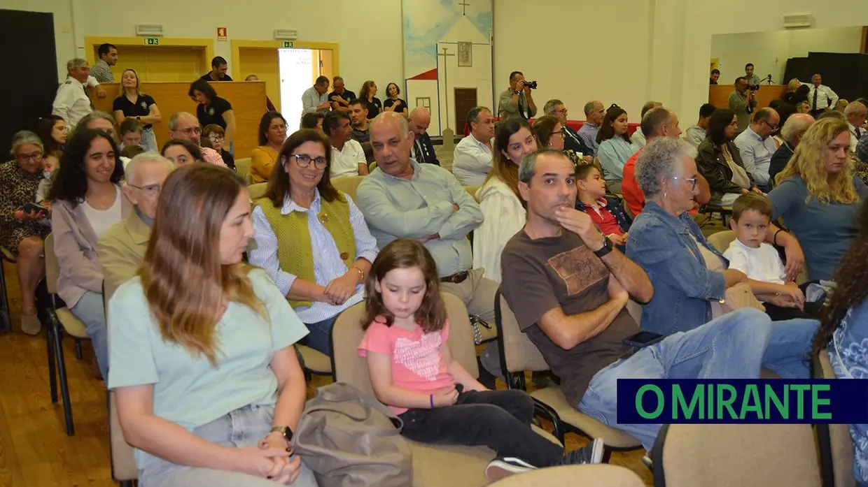Sociedade Filarmónica de Santo Estêvão celebrou 51 anos com novo maestro em palco