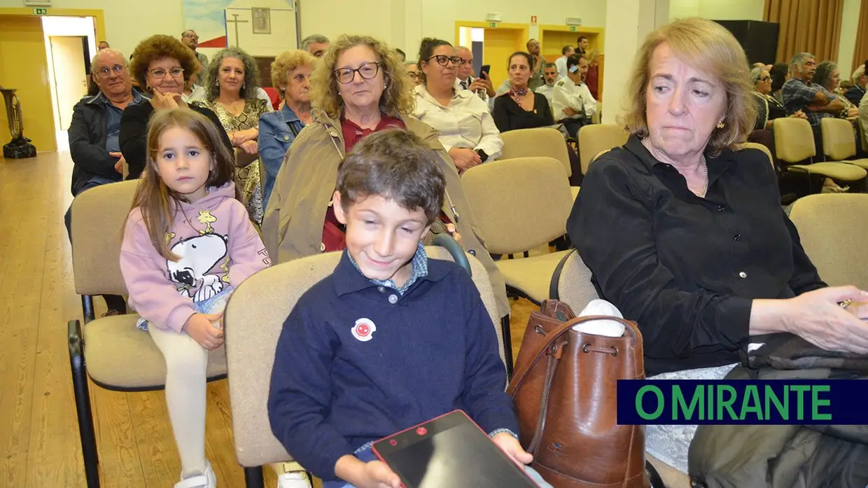 Sociedade Filarmónica de Santo Estêvão celebrou 51 anos com novo maestro em palco